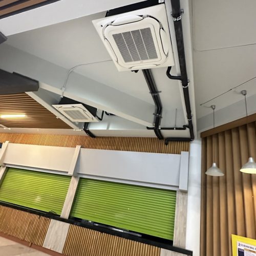 S__102834198_0 S__102834198_0