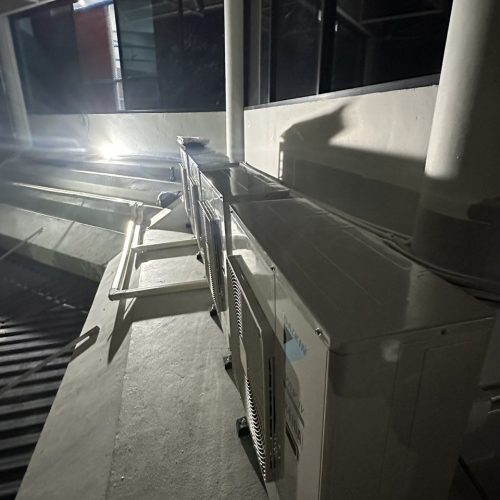 S__102834199_0 S__102834199_0